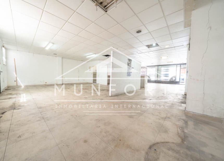 6 sovrum Kommersiell till salu i Pilar de la Horadada - 375 000 € (Ref: 9860674)