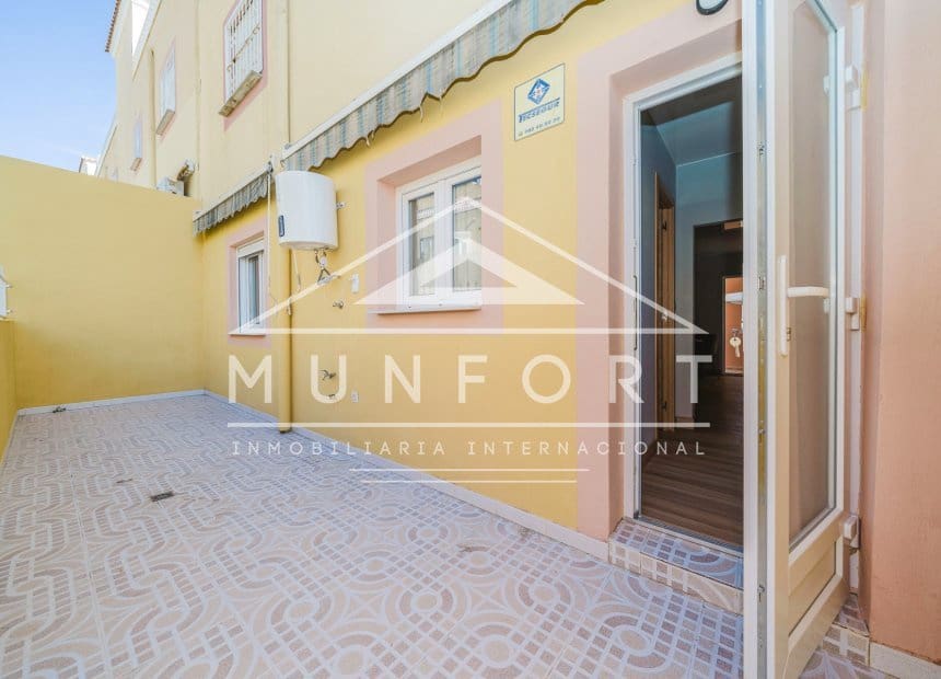 2 bedroom Bungalow for sale in Villamartin with pool - € 189,000 (Ref: 9861352)