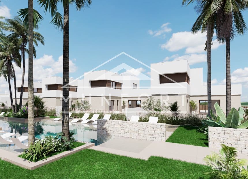 3 quarto Bungalow para venda em Los Alcazares com piscina - 350 000 € (Ref: 9865543)