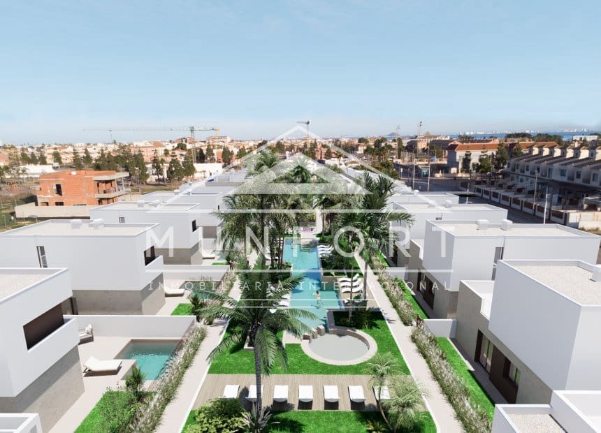 3 quarto Bungalow para venda em Los Alcazares com piscina - 350 000 € (Ref: 9865543)