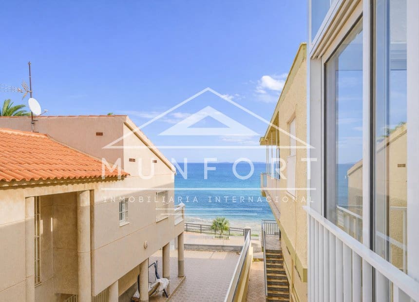 2 bedroom Apartment for sale in Los Urrutias - € 145,000 (Ref: 9866158)