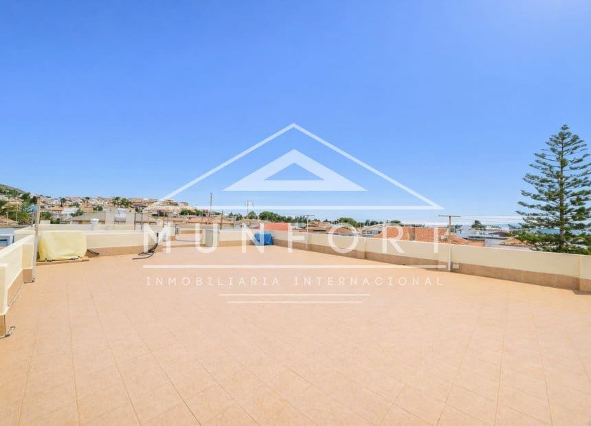 2 bedroom Apartment for sale in Los Urrutias - € 145,000 (Ref: 9866158)