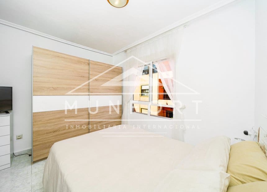 2 soveværelse Lejlighed til salg i Torrevieja med swimmingpool - € 155.000 (Ref: 9879761)