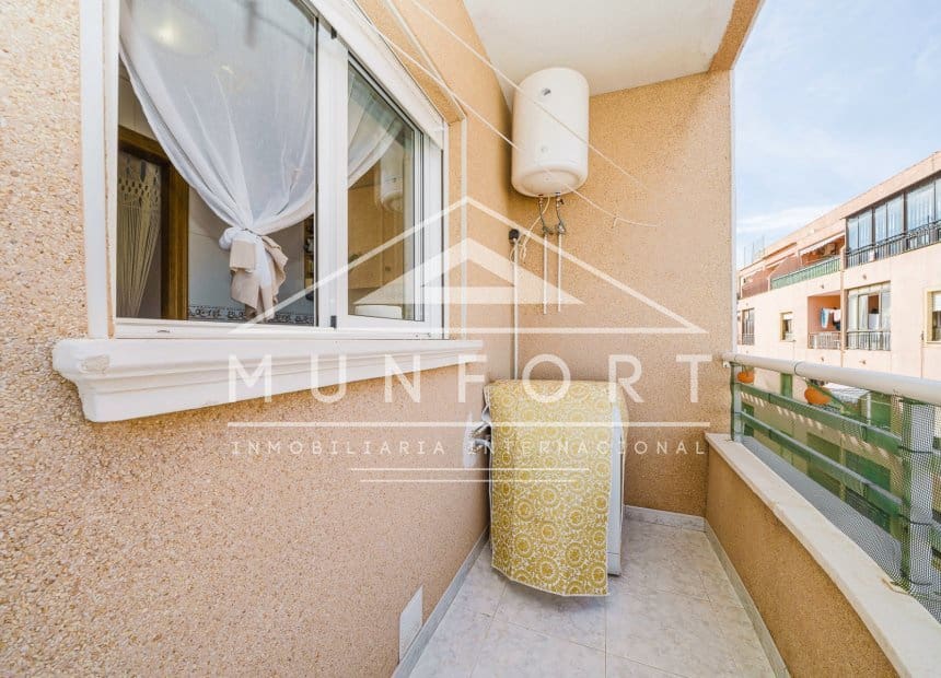 2 soveværelse Lejlighed til salg i Torrevieja med swimmingpool - € 155.000 (Ref: 9879761)