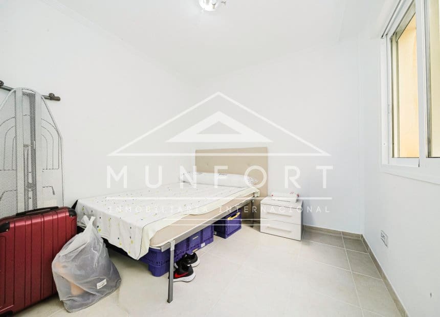 2 soverom Bungalow til salgs i San Cayetano med svømmebasseng - € 139 000 (Ref: 9879762)
