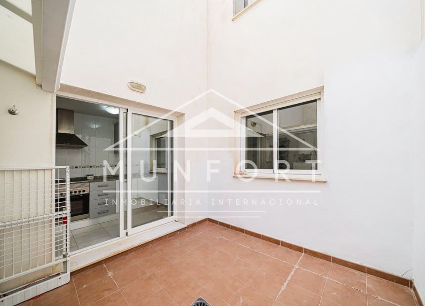 2 soverom Bungalow til salgs i San Cayetano med svømmebasseng - € 139 000 (Ref: 9879762)