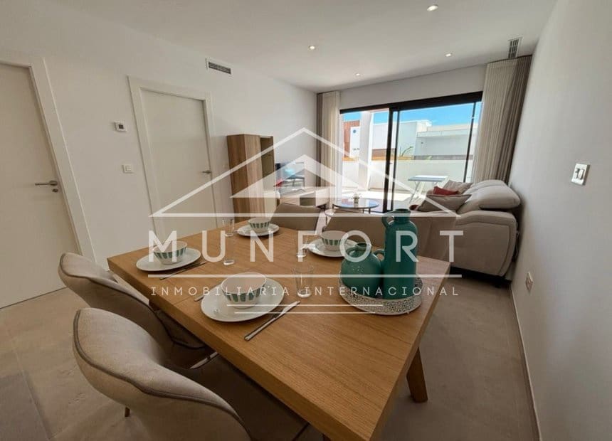 Apartamento de 2 habitaciones en Los Alcázares en venta con piscina - 260.000 € (Ref: 9882627)