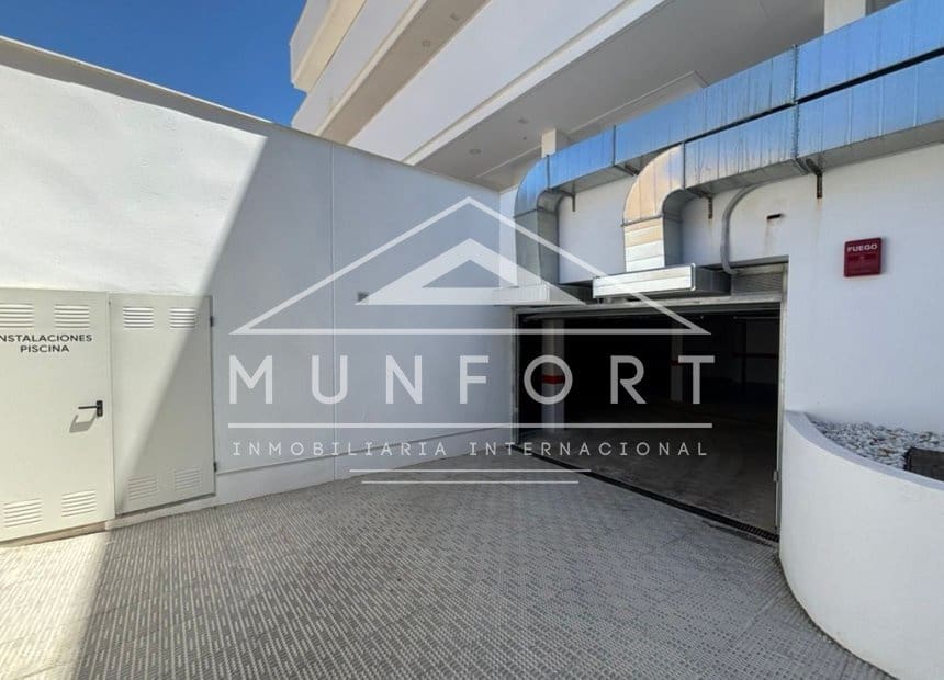 Apartamento de 2 habitaciones en Los Alcázares en venta con piscina - 260.000 € (Ref: 9882627)