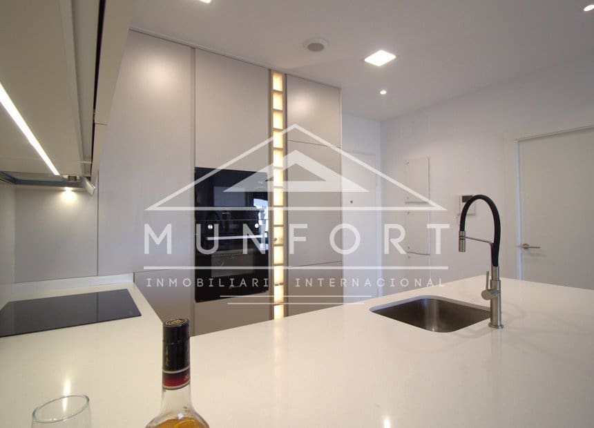 Apartamento de 2 habitaciones en Los Alcázares en venta con piscina - 260.000 € (Ref: 9882627)