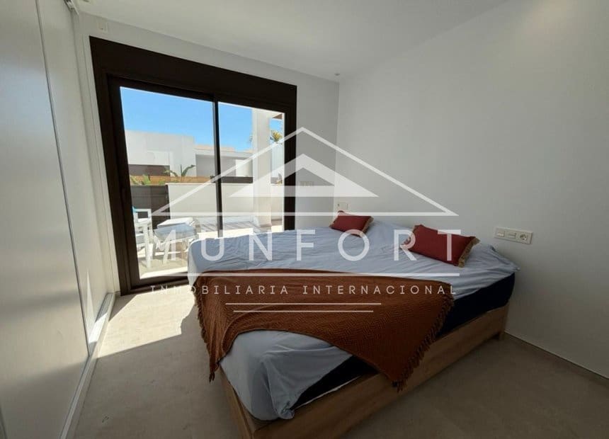 Apartamento de 2 habitaciones en Los Alcázares en venta con piscina - 260.000 € (Ref: 9882627)