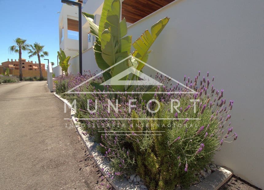 Apartamento de 2 habitaciones en Los Alcázares en venta con piscina - 260.000 € (Ref: 9882627)