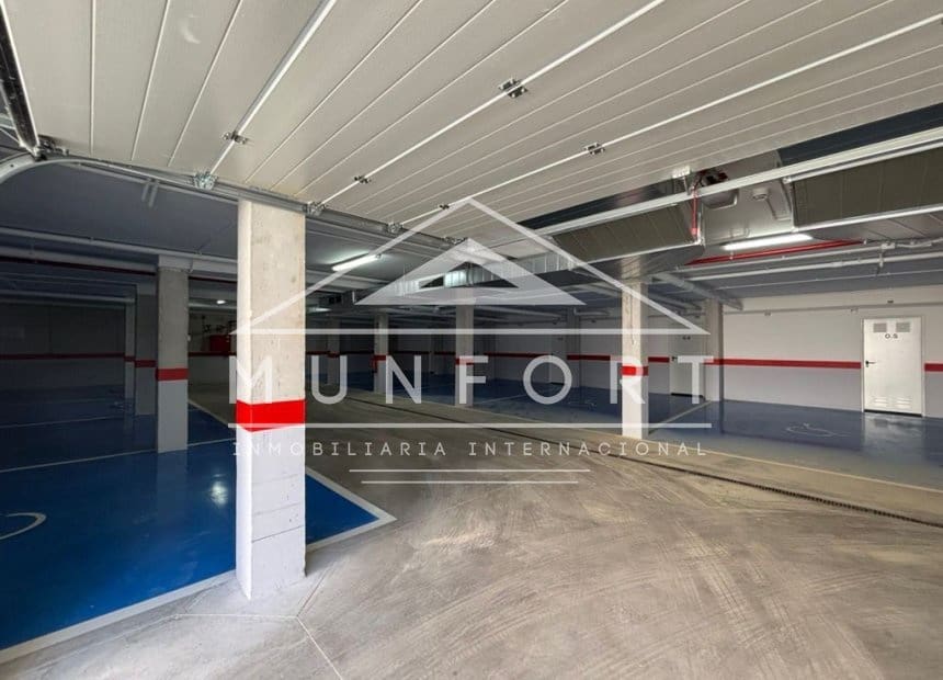 Apartamento de 2 habitaciones en Los Alcázares en venta con piscina - 260.000 € (Ref: 9882627)