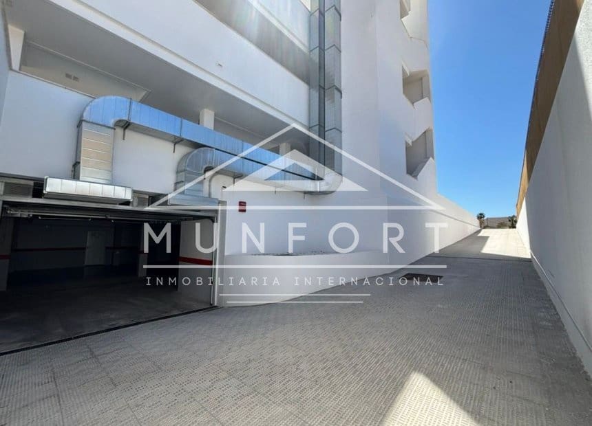 Apartamento de 2 habitaciones en Los Alcázares en venta con piscina - 260.000 € (Ref: 9882627)