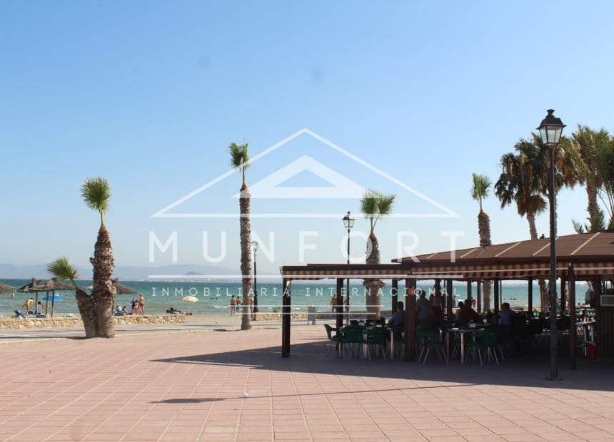 Apartamento de 2 habitaciones en Los Alcázares en venta con piscina - 260.000 € (Ref: 9882627)