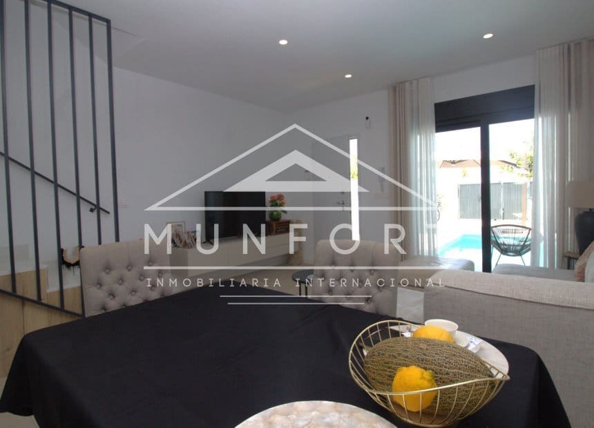 3 sovrum Radhus till salu i San Pedro del Pinatar med pool - 399 900 € (Ref: 9882629)