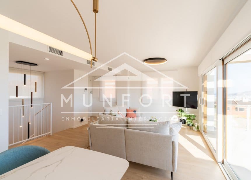 3 soveværelse Semi-Rækkehus til salg i La Nucia med swimmingpool - € 469.000 (Ref: 9883695)