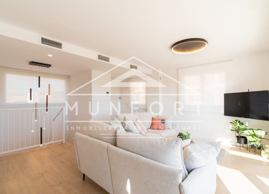 3 soveværelse Semi-Rækkehus til salg i La Nucia med swimmingpool - € 469.000 (Ref: 9883695)