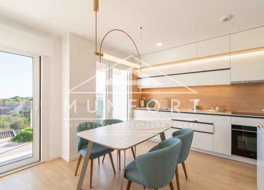 3 soveværelse Semi-Rækkehus til salg i La Nucia med swimmingpool - € 469.000 (Ref: 9883695)