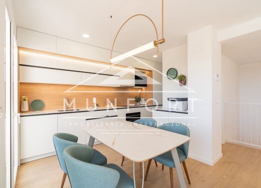 3 soveværelse Semi-Rækkehus til salg i La Nucia med swimmingpool - € 469.000 (Ref: 9883695)