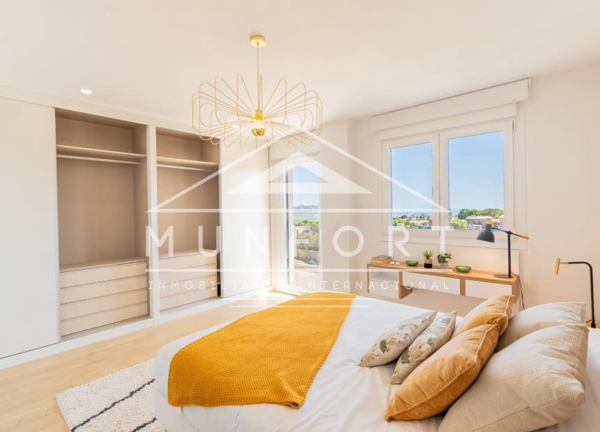 3 soveværelse Semi-Rækkehus til salg i La Nucia med swimmingpool - € 469.000 (Ref: 9883695)