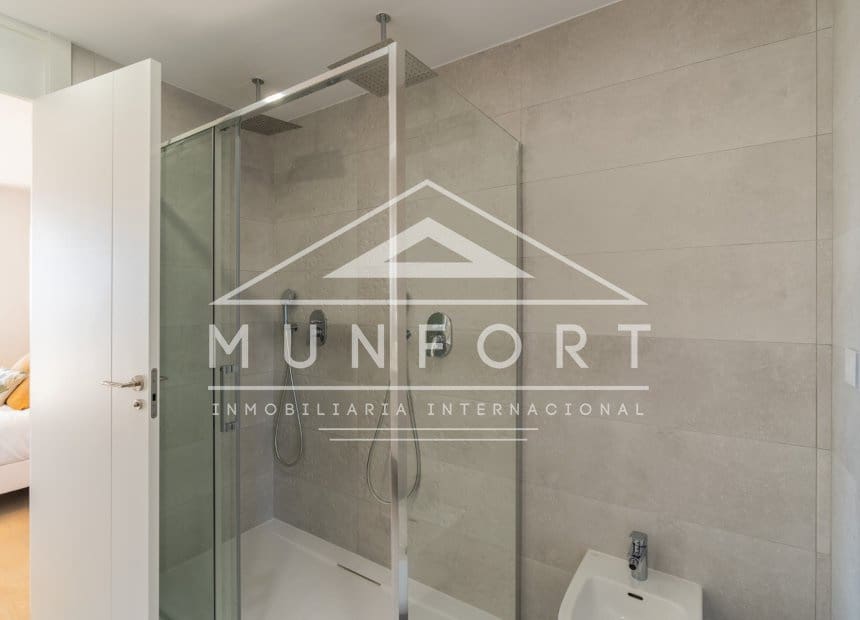 3 soveværelse Semi-Rækkehus til salg i La Nucia med swimmingpool - € 469.000 (Ref: 9883695)