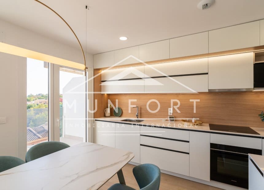 3 soveværelse Semi-Rækkehus til salg i La Nucia med swimmingpool - € 469.000 (Ref: 9883695)