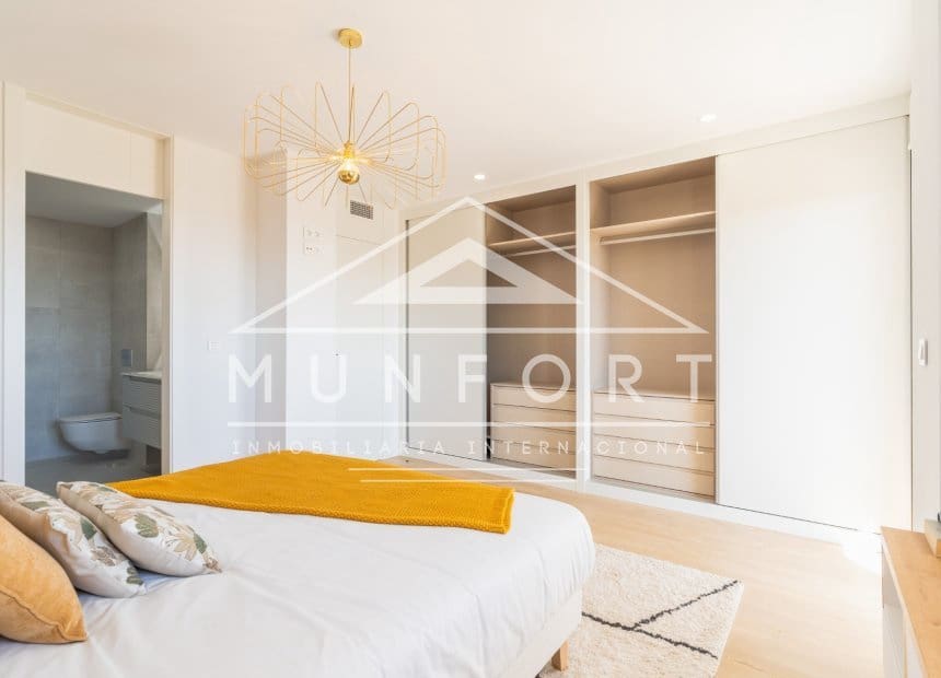 3 soveværelse Semi-Rækkehus til salg i La Nucia med swimmingpool - € 469.000 (Ref: 9883695)