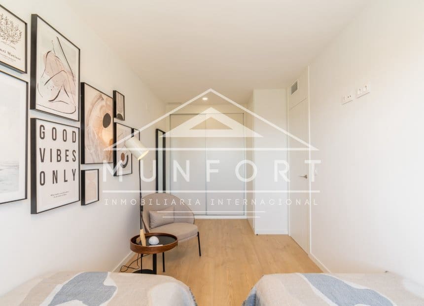 3 soveværelse Semi-Rækkehus til salg i La Nucia med swimmingpool - € 469.000 (Ref: 9883695)