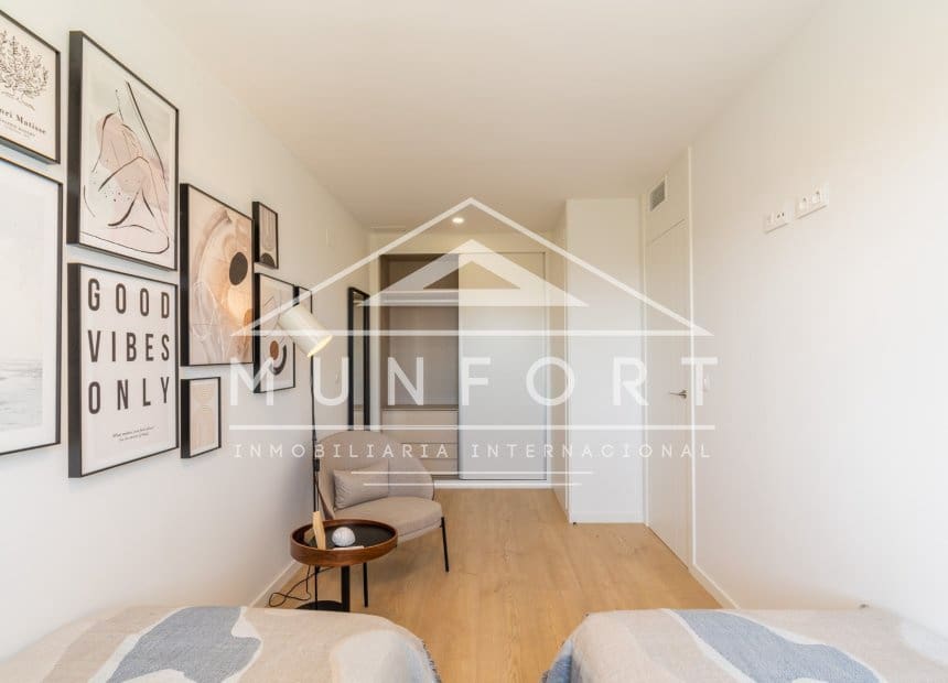 3 soveværelse Semi-Rækkehus til salg i La Nucia med swimmingpool - € 469.000 (Ref: 9883695)