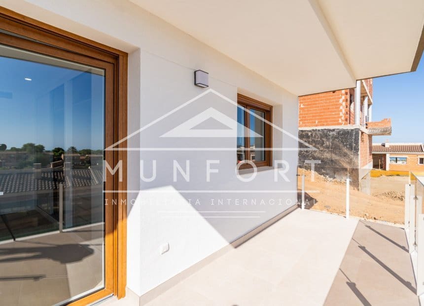 3 soveværelse Semi-Rækkehus til salg i La Nucia med swimmingpool - € 469.000 (Ref: 9883695)