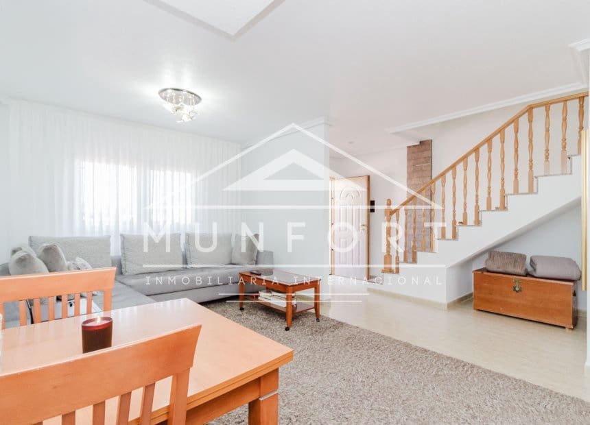 3 bedroom Terraced Villa for sale in Los Alcazares - € 275,000 (Ref: 9889451)