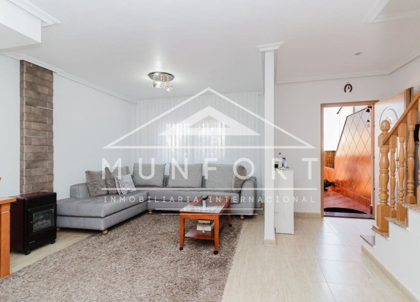 3 bedroom Terraced Villa for sale in Los Alcazares - € 275,000 (Ref: 9889451)