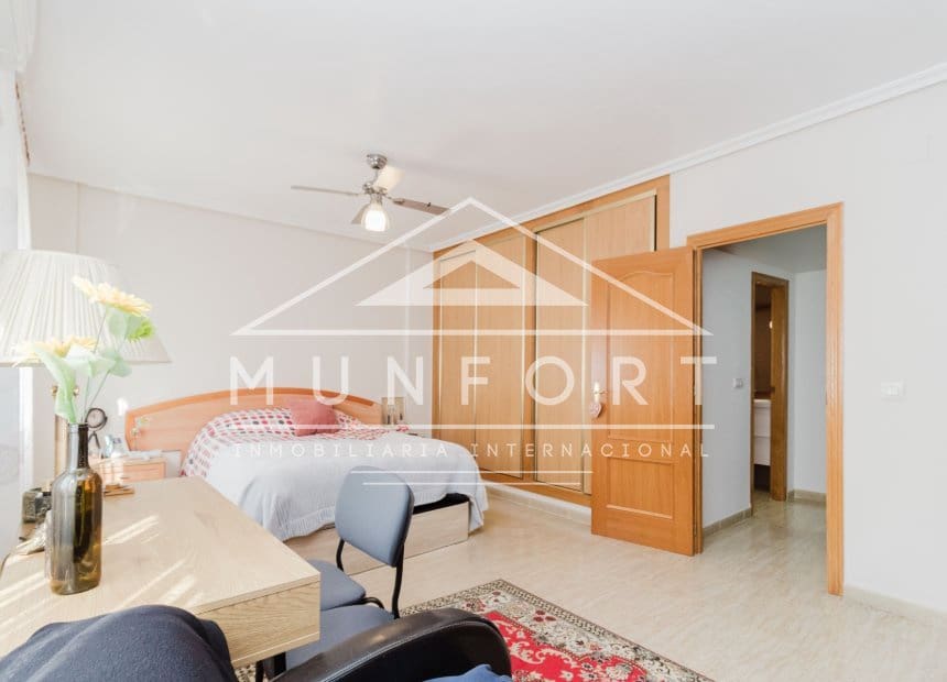 3 bedroom Terraced Villa for sale in Los Alcazares - € 275,000 (Ref: 9889451)