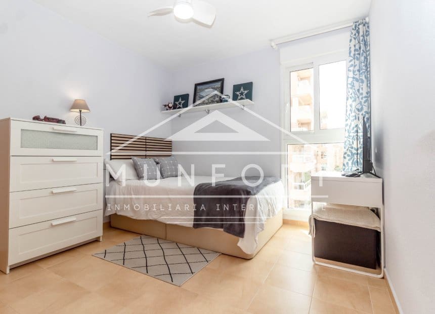 2 soverom Leilighet til salgs i La Manga del Mar Menor med svømmebasseng - € 239 000 (Ref: 9889536)