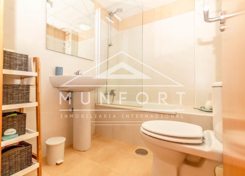 2 soverom Leilighet til salgs i La Manga del Mar Menor med svømmebasseng - € 239 000 (Ref: 9889536)