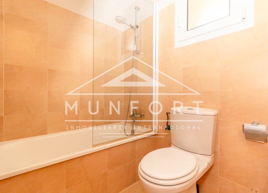 2 soverom Leilighet til salgs i La Manga del Mar Menor med svømmebasseng - € 239 000 (Ref: 9889536)