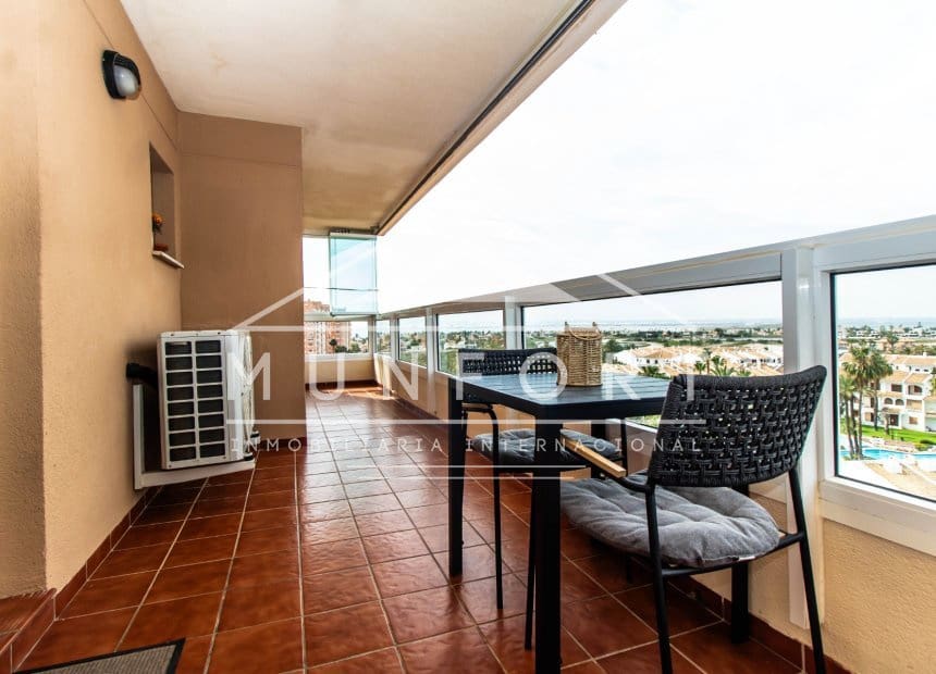 2 soverom Leilighet til salgs i La Manga del Mar Menor med svømmebasseng - € 239 000 (Ref: 9889536)