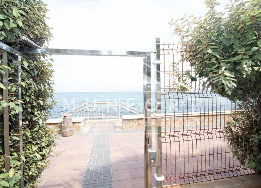 2 soverom Leilighet til salgs i La Manga del Mar Menor med svømmebasseng - € 239 000 (Ref: 9889536)