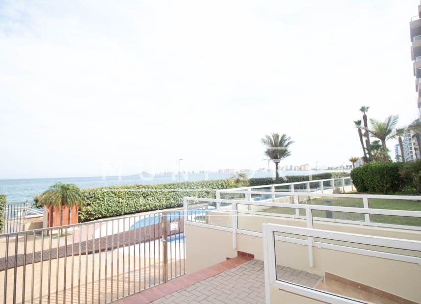 2 soverom Leilighet til salgs i La Manga del Mar Menor med svømmebasseng - € 239 000 (Ref: 9889536)