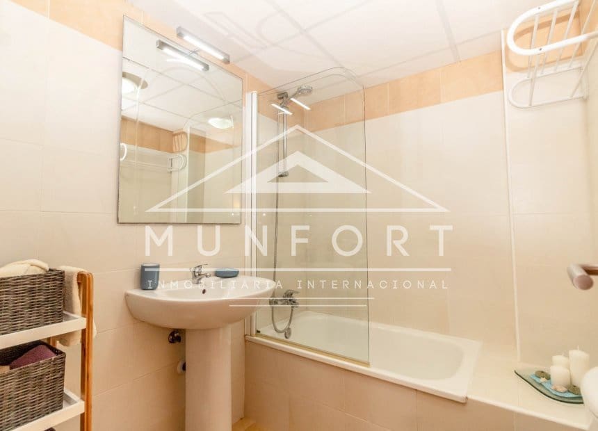 2 soverom Leilighet til salgs i La Manga del Mar Menor med svømmebasseng - € 239 000 (Ref: 9889536)