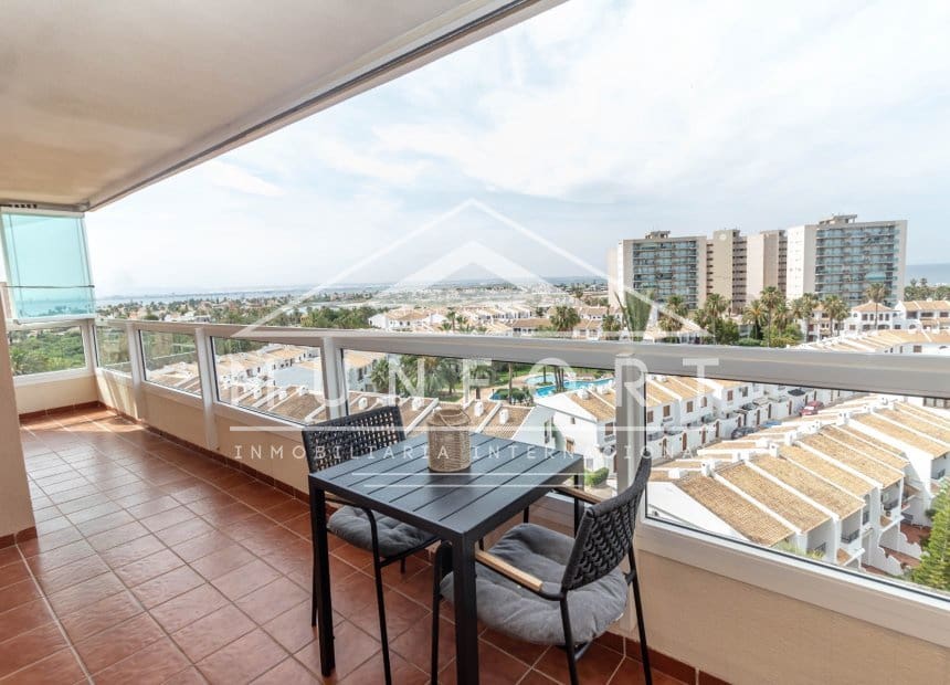 2 soverom Leilighet til salgs i La Manga del Mar Menor med svømmebasseng - € 239 000 (Ref: 9889536)