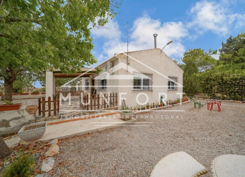 3 soveværelse Finca/Landehus til salg i Gea y Truyols med swimmingpool - € 229.900 (Ref: 9890972)