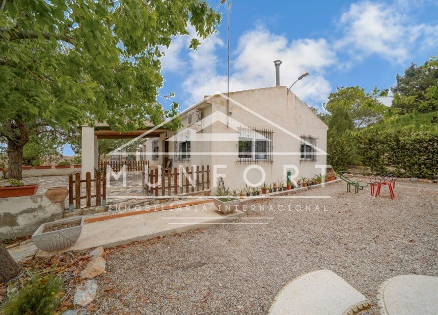 3 soveværelse Finca/Landehus til salg i Gea y Truyols med swimmingpool - € 229.900 (Ref: 9890972)