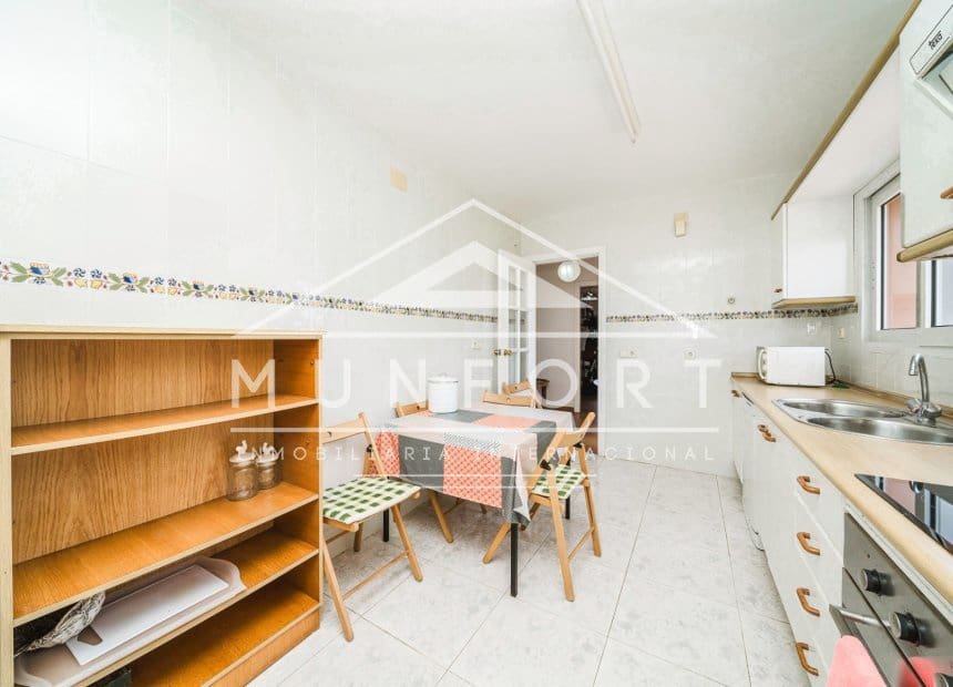 10 soveværelse Villa til salg i La Manga del Mar Menor med swimmingpool - € 1.325.000 (Ref: 9891057)