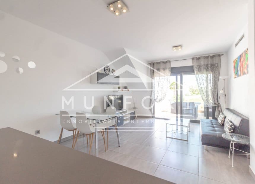2 soverom Bungalow til salgs i Pilar de la Horadada med svømmebasseng - € 295 000 (Ref: 9891059)