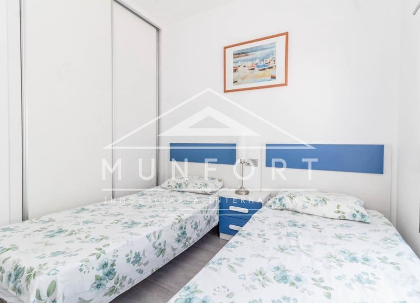 2 soverom Bungalow til salgs i Pilar de la Horadada med svømmebasseng - € 295 000 (Ref: 9891059)