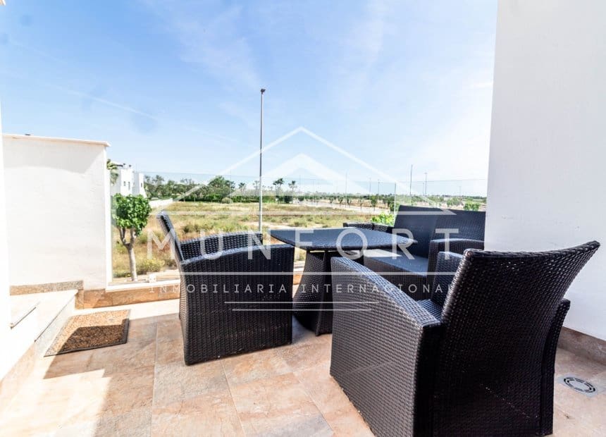 2 soverom Bungalow til salgs i Pilar de la Horadada med svømmebasseng - € 295 000 (Ref: 9891059)
