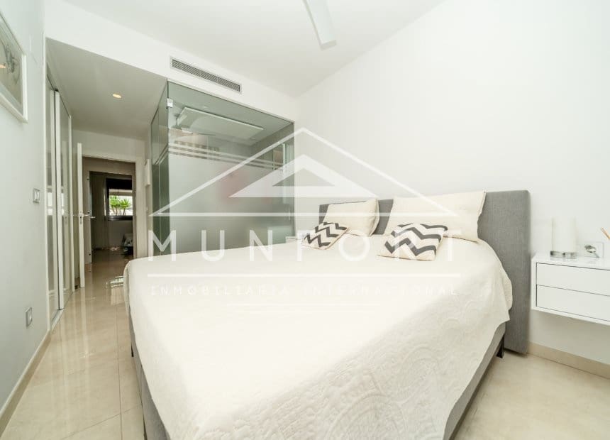 Chalet de 3 habitaciones en San Miguel de Salinas en venta con piscina - 399.000 € (Ref: 9891229)