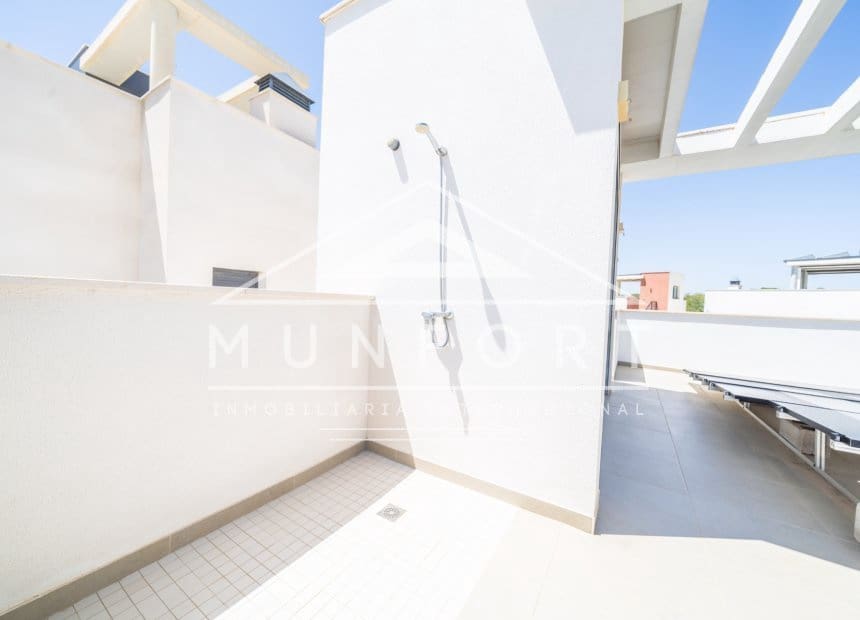 Chalet de 3 habitaciones en San Miguel de Salinas en venta con piscina - 399.000 € (Ref: 9891229)