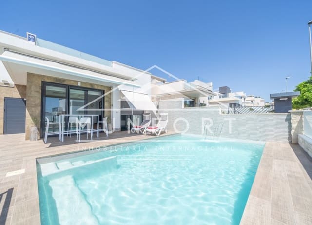 Chalet de 3 habitaciones en San Miguel de Salinas en venta con piscina - 399.000 € (Ref: 9891229)